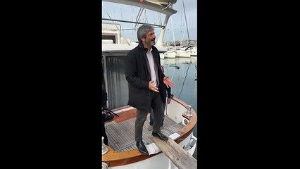 Roberto Fico e il comizio dal gozzo delle polemiche
