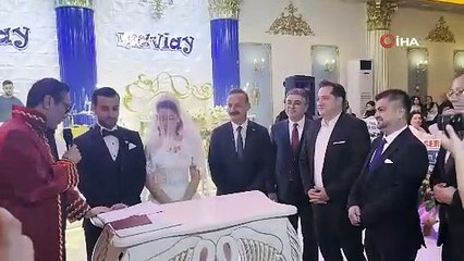 Anahtar Parti Genel Başkanı Ağıralioğlu genç çiftin nikah şahidi oldu