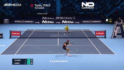 Jannik Sinner, Carlos Alcaraz'ı yenip ATP Finalleri'nde unvanını korudu