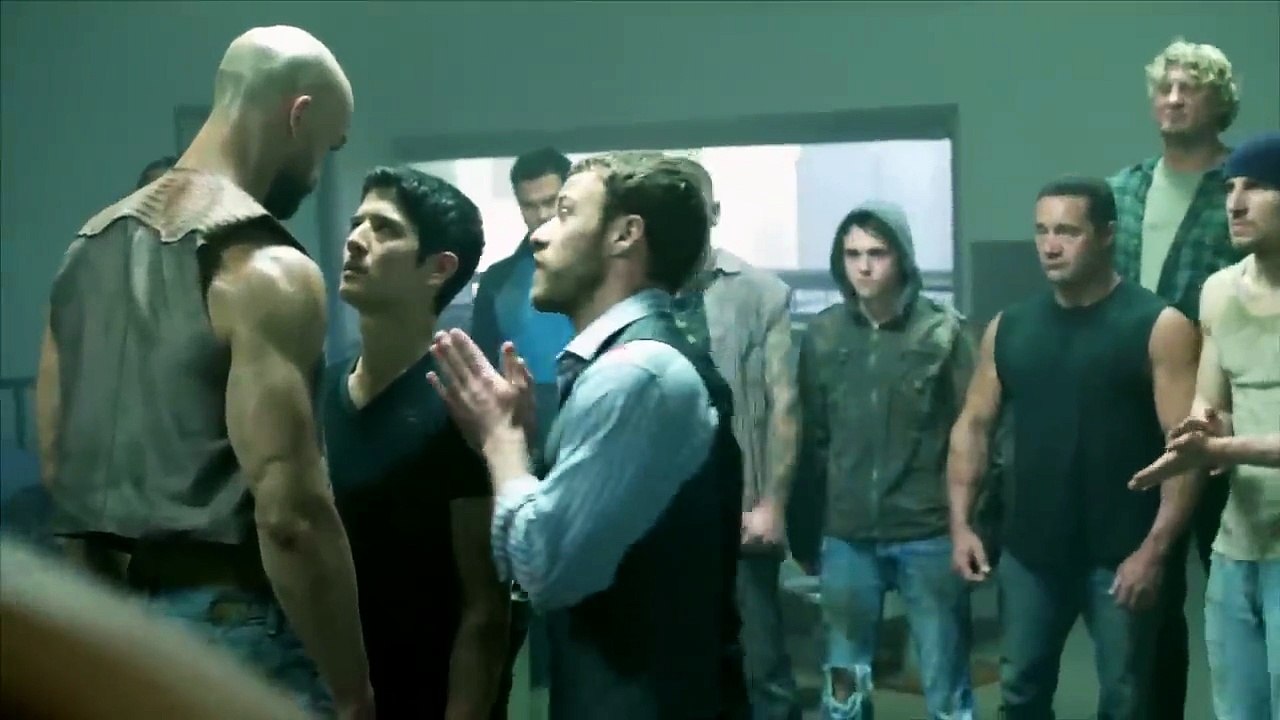 EXTRACTION Paul Duke Fight Scene