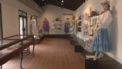 Museo de la Pollera reinaugura en Mi Pueblito con más de 30 estilos tradicionales