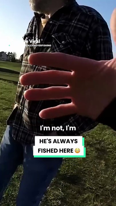 He thinks he owns the fish 😡😤