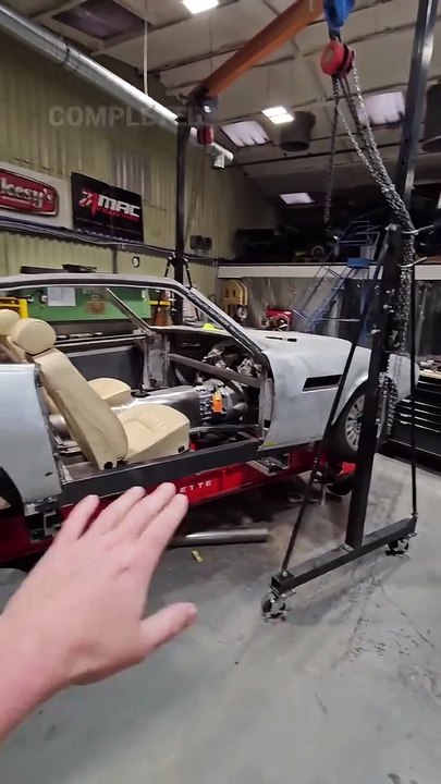 Aston Martin DBS restoration by @retropowercars
