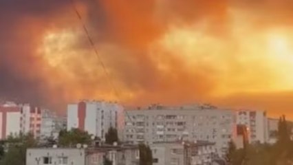 रूसी तेल रिफाइनरी पर यूक्रेनी हमले का दावा, देखें दुनिया आजतक