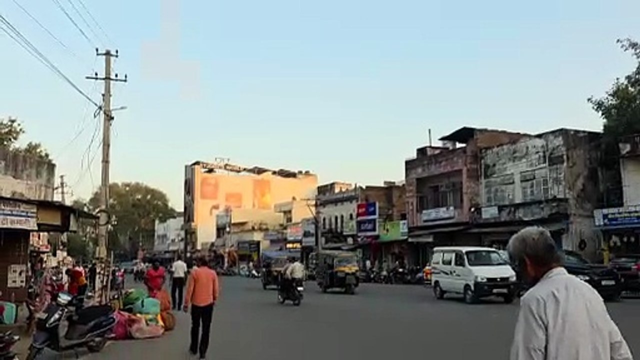 50 साल पुराना भीलवाड़ा का  पुलिस कंट्रोल रूम हुआ कंडम, फिर भी 10 ऑफिस कर रहे काम
