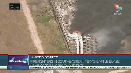 United States: Firefighters in southeastern Texas battle blaze at decommissioned power plant