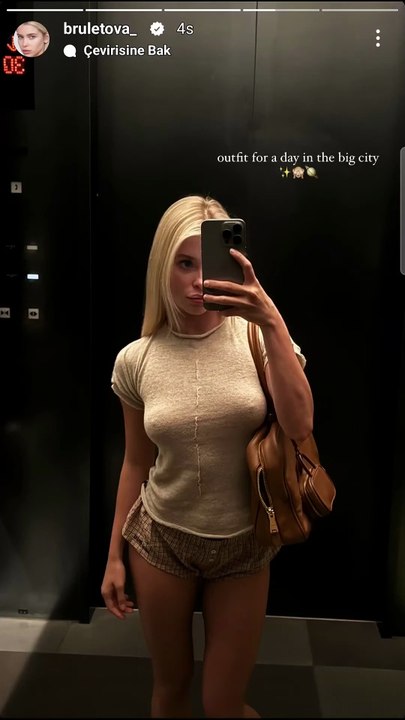 Very Beautiful Girl: Alla Bruletova