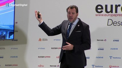 Óscar Puente promete subir a 350 km/h la velocidad del AVE