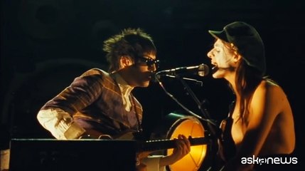 "La Chitarra Nella Roccia": tutta l'emozione del live di Lucio Corsi in un album e un film