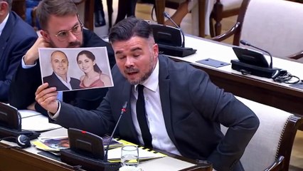 Rufián le dice a Mazón- "No me mienta a la cara". Y Mazón le responde "A la cara le digo que es falso. No me acuse de mentiroso"