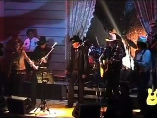 Johnny Hallyday – Whole Lotta Shakin’ Goin’ On – Live 2006 – Anniversaire avec Laeticia (25 mars)