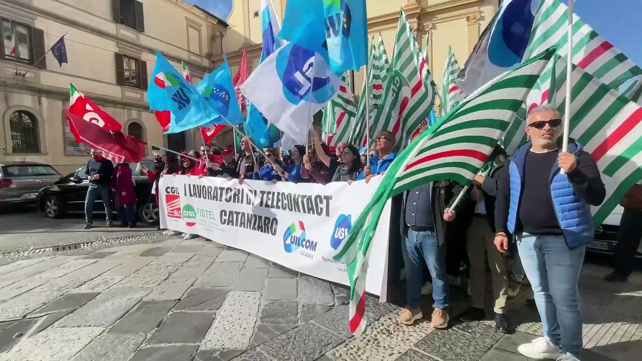 Protesta Telecontact Catanzaro