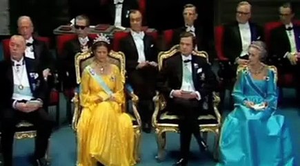 Milton Friedman interrumpido al recoger el Nobel de Economía