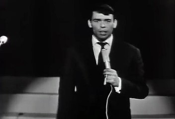 Jacques Brel chante "Ne me quitte pas" en live