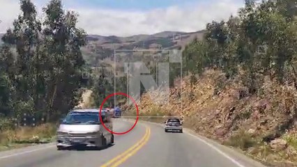 Conducción temeraria pone en riesgo a conductores en carretera al Oriente