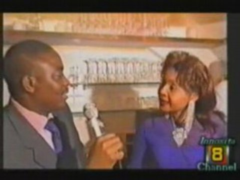 Mbilia Bel vs Tabu Ley [interview in paris]