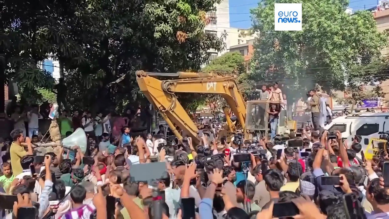 نخست‌وزیر پیشین بنگلادش به اتهام «سرکوب اعتراضات دانشجویی» به اعدام محکوم شد