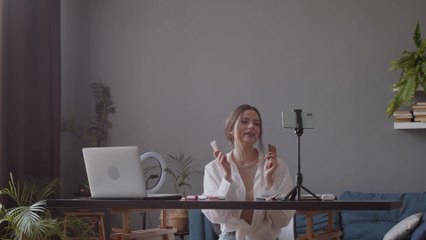 Having Fun in Live Stream.