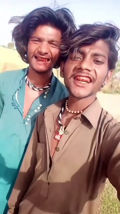 funny video!funny faces !musalli badmash #karachi #birds #ducky #funny #pakistan #parrot