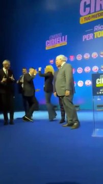 Solombrino - Vengono in Campania a prendere i voti promettendo la luna (17.11.25)