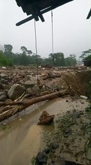 Desborde y riada altura 7 curvas carretera principal Cochabamba-Santa Cruz.