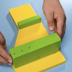 This gadget makes perfect cuts