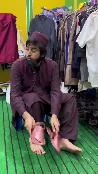shadi main khana nahi hona chaye #youtuber #funny #unfrez (1)