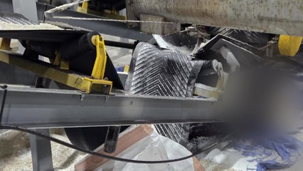 충남 당진서 컨베이어 벨트에 끼인 50대 중상 / YTN