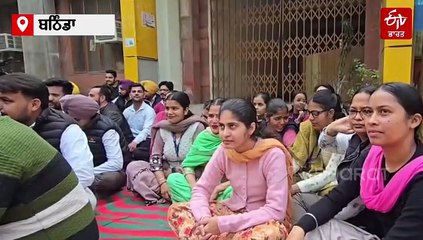 ਬੰਦ ਰਹਿਣਗੇ ਸੁਵਿਧਾ ਕੇਂਦਰ! ਕਰਮਚਾਰੀਆਂ ਨੇ ਅਣਮਿੱਥੇ ਸਮੇਂ ਲਈ ਸ਼ੁਰੂ ਕੀਤੀ ਹੜਤਾਲ