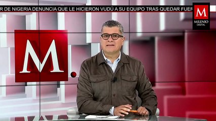 ¿A quién le pertenece la fotografía del hombre sosteniendo la bandera mientras se cubre el rostro?