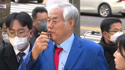 전광훈, 첫 경찰 출석..."서부지법 사태 관계 없어. 개털이야" [앵커리포트] / YTN