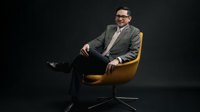 Sen. Bam Aquino, Maverick of the Year | Esquire Philippines Man at His Best 2025