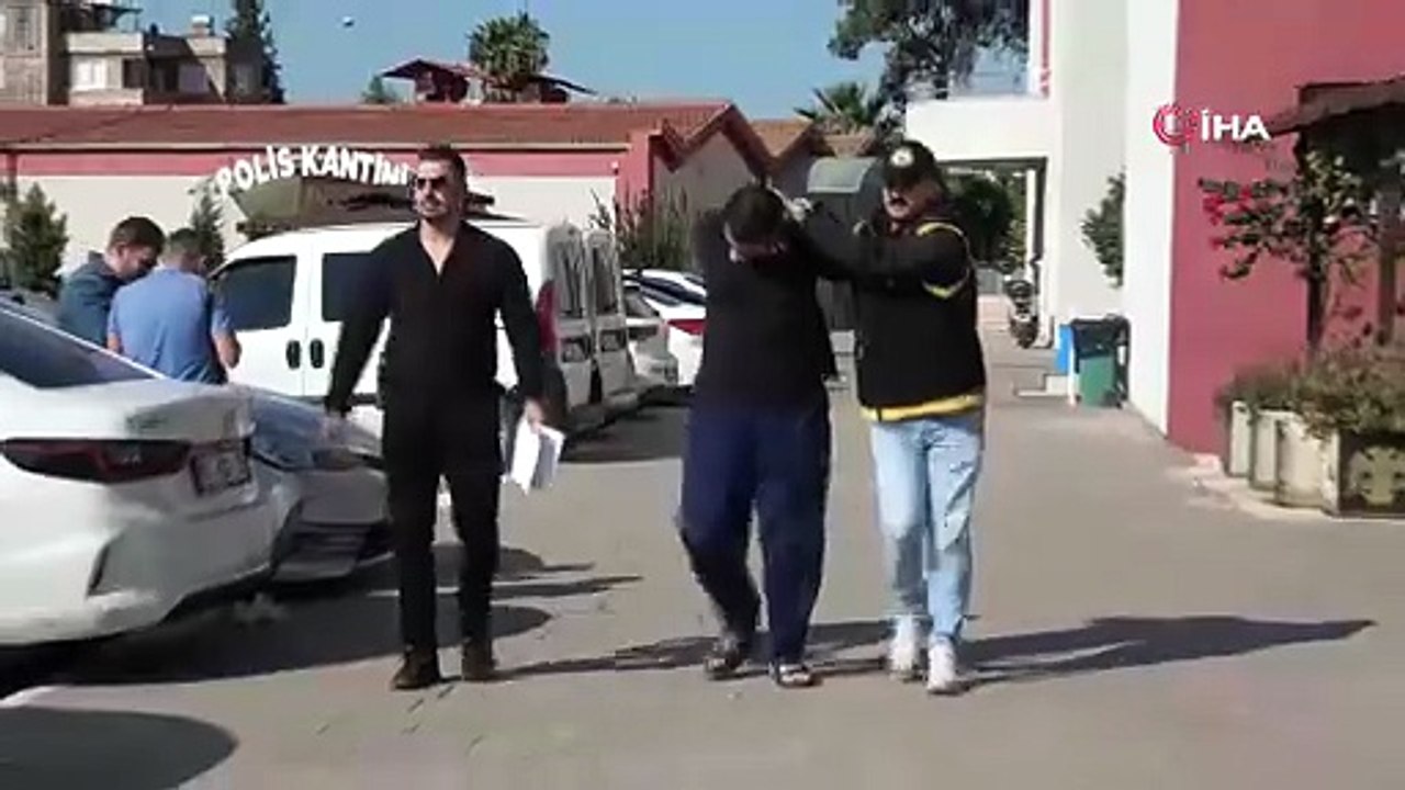 Yasak aşk cinayeti: Kardeşiyle yatakta bastığı adamı sokak ortasında öldürdü!