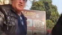 سائح من عرب ٤٨ يهين شرطي مصري