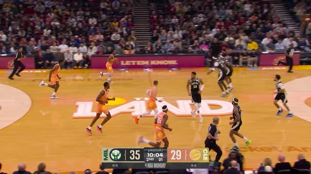 Cavaliers - Mitchell en feu : Cleveland s’impose 118-106 face aux Bucks