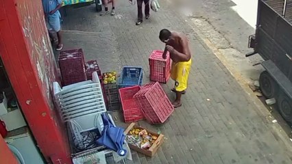 Feirante é Surpreendido com Facada em Plena Luz do Dia no Centro do Recife: Causas e Impactos da Violência Urbana