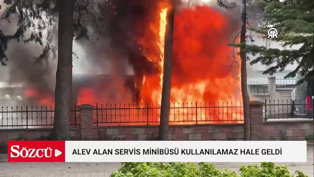Esenyurt'ta alev alan servis minibüsü kullanılamaz hale geldi