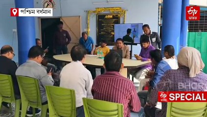 BLO-দের চাপ কমাতে আসরে মহকুমাশাসক, পূরণ করছেন অনলাইন SIR ফর্ম