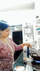 Aaj ka mini vlog — raat ki cooking aur beech me fruits parcel aa gaya 🍉