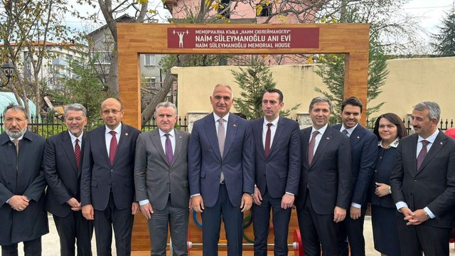 Naim Süleymanoğlu'nun evi müzeye dönüştürüldü: Açılışını Bakan Ersoy yaptı