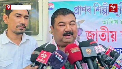 প্ৰসেনজিৎ লাহনে কৈ গ’ল আৰম্ভণিৰ সময়ৰ কথা, বিধায়কে কৰিলে ৰক্তদান