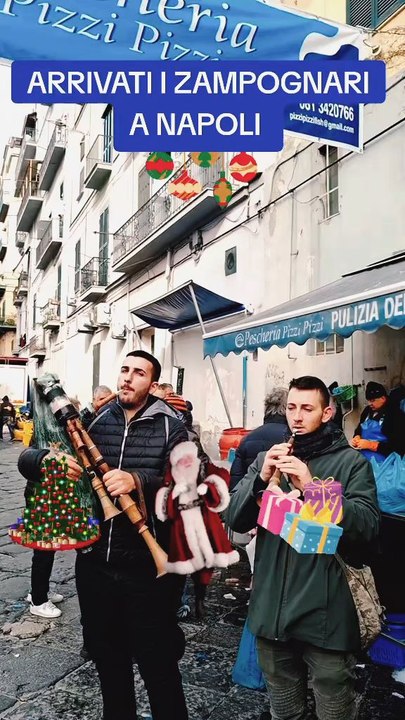 Arrivati Gli Zampognari a Napoli