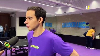 Hugo Calderano inaugura clube de tênis de mesa no Rio de Janeiro.
