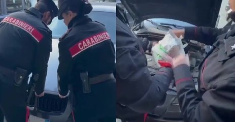 Mezzo chilo di marijuana nascosto nel motore: arrestato 33enne a Cortina (18.11.25)