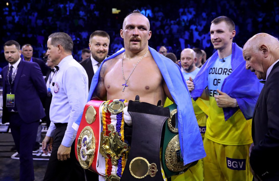 Oleksandr Usyk relinquishes WBO heavyweight title, making Fabio Wardley the new champ