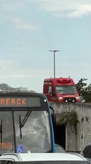 Helicóptero fecha pista na Armando Lombardi após acidente