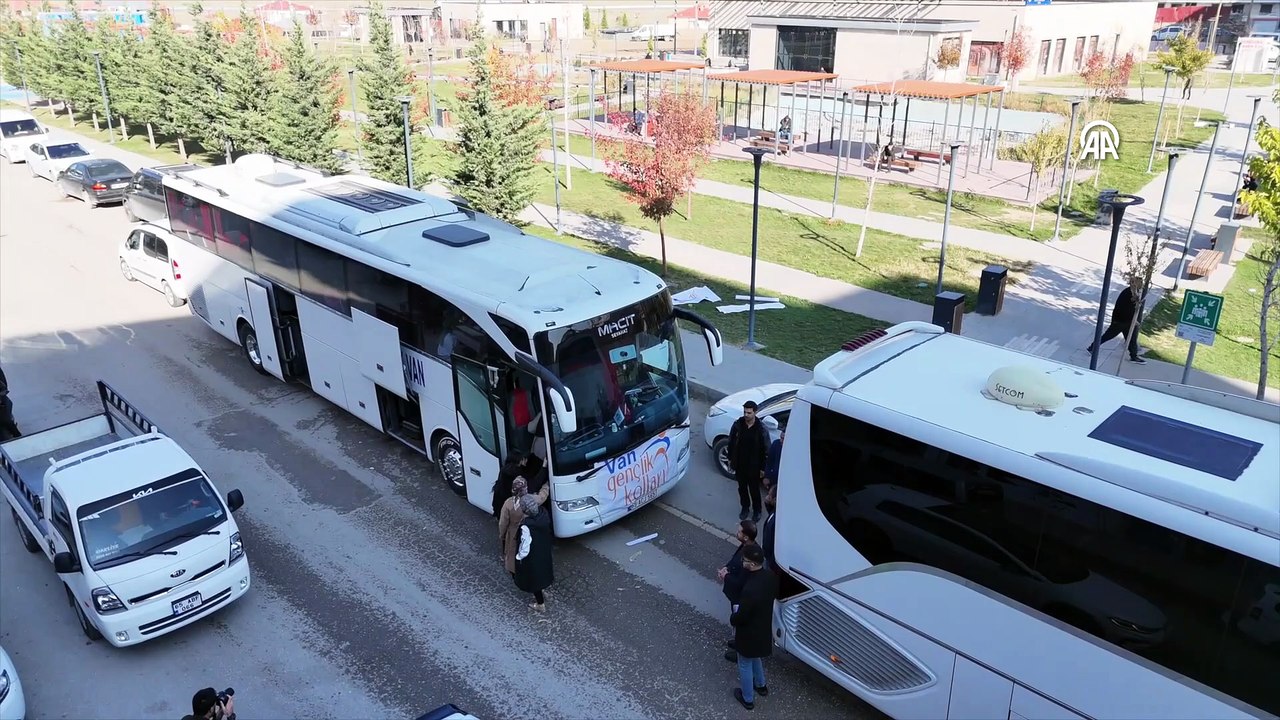 Vanlı gençler Cumhurbaşkanına teşekkür için Ankara'ya gitti