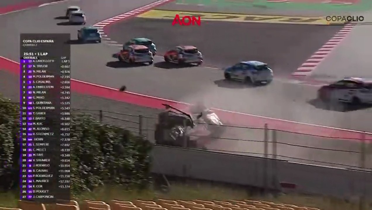 Copa Clio España 2025 Catalunya Race 2 Start Polderman Flips