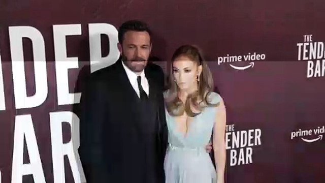 J.Lo Wears Giant Diamond Ring On THAT Finger While Out Shopping With Daughter Emme