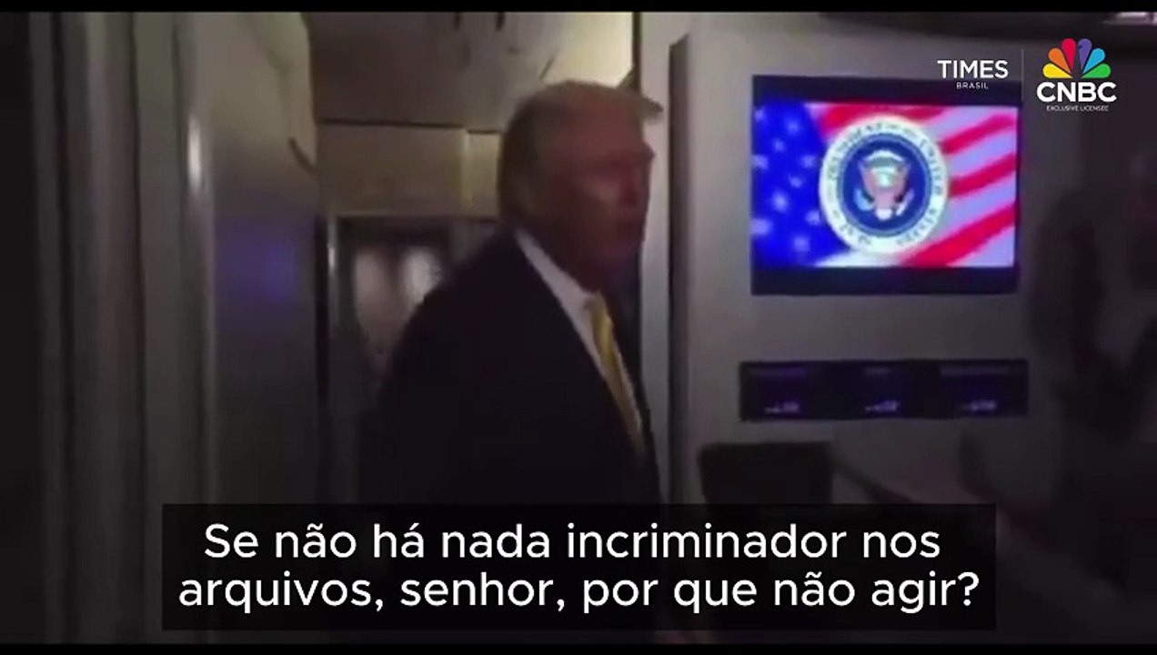 Trump ataca imprensa sobre caso Epstein; assista